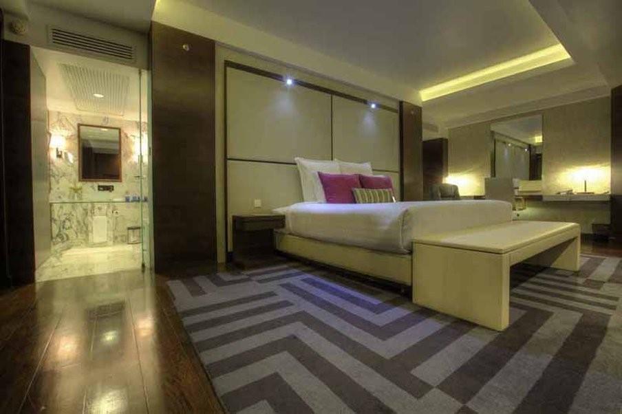 Avari Towers Καράτσι Δωμάτιο φωτογραφία A bedroom at the hotel