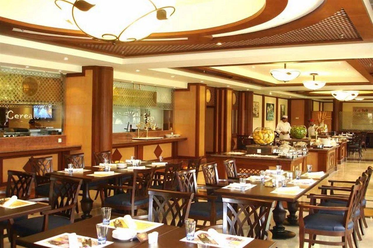Avari Towers Καράτσι Εξωτερικό φωτογραφία The restaurant